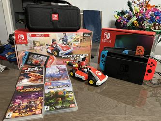 Nintendo Switch with Neon Blue and Neon Red Joy-Con, Mario Kart Live: Home Circuit, Mario Set - Nintendo Switch, Gase, 5 games 