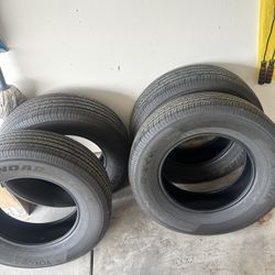 Like New Geolander X-cv G057 Tires 245/70/17