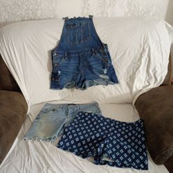 Women's Clothing Size 10/12