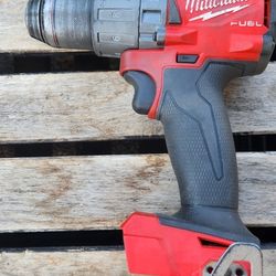 Milwaukee 2903-20 M18 FUEL 18V Lithium-Ion Brushless Cordless 1/2 in. Drill/Driver (Tool-Only)