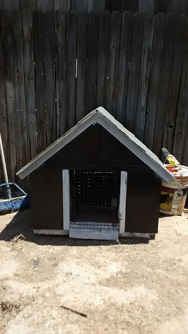 Small dog house for Sale in Fresno, CA OfferUp