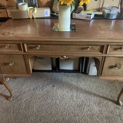 Antique Desk,Vanity