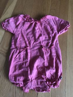 Babies so a brbabysoy brand: 3-6 month outfit wrinkly from being in a Tupperware.