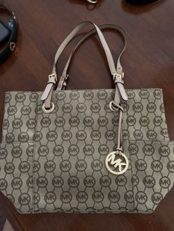 Michael Kors Shoulder Bag
