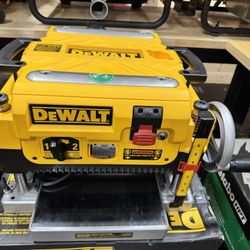 DeWALT Planer DW735 
