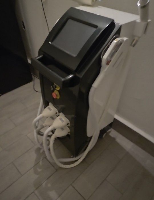 Multifunctional Elite IPL RF ND YAG LASER BEAUTY MACHINE 