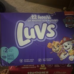 New box Diapers size 2 Luvs