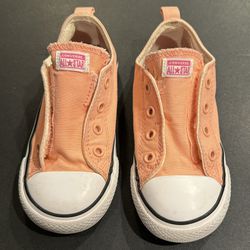 Converse Infant Chuck-T’s Sz 9 All Star’s Peach/Pink Color 760850F 