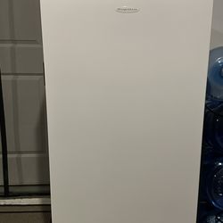 Looks Brand new  - Fridigaire Upright Freezer