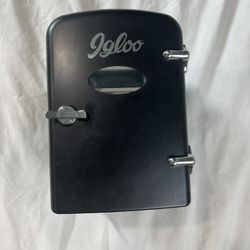 Small igloo “mini Fridge”