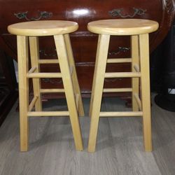 Stools Wooden 24"Inches! Bancos Madera24" Pulgadas!