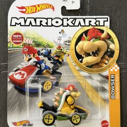 Mattel Hot Wheels Mario Kart Die-Cast Bowser in Standard Cart (2020) NIB New