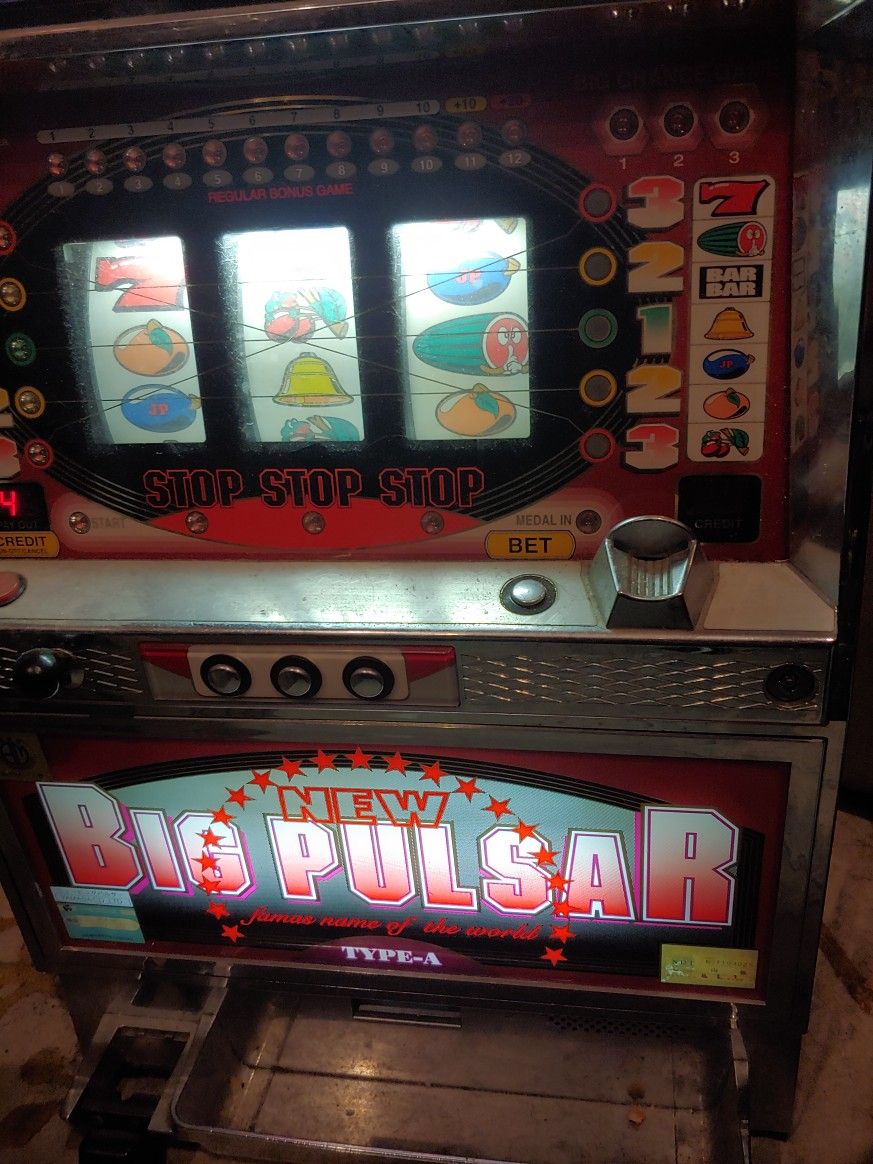 Slot Machine Man Cave Decoration 