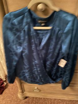 Blouse size medium