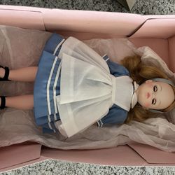 Madame Alexander Alice in wonderland