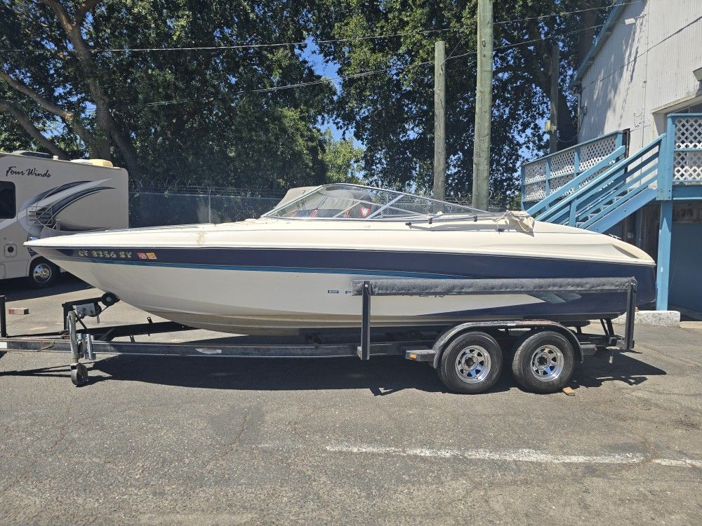 1995 Bayliner Capri LS2250