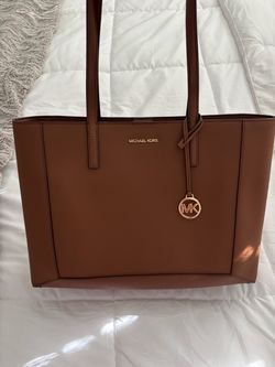 New Michael Kors Purse