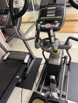 Livestrong Elliptical Machine 