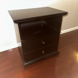Small Dresser / Drawer