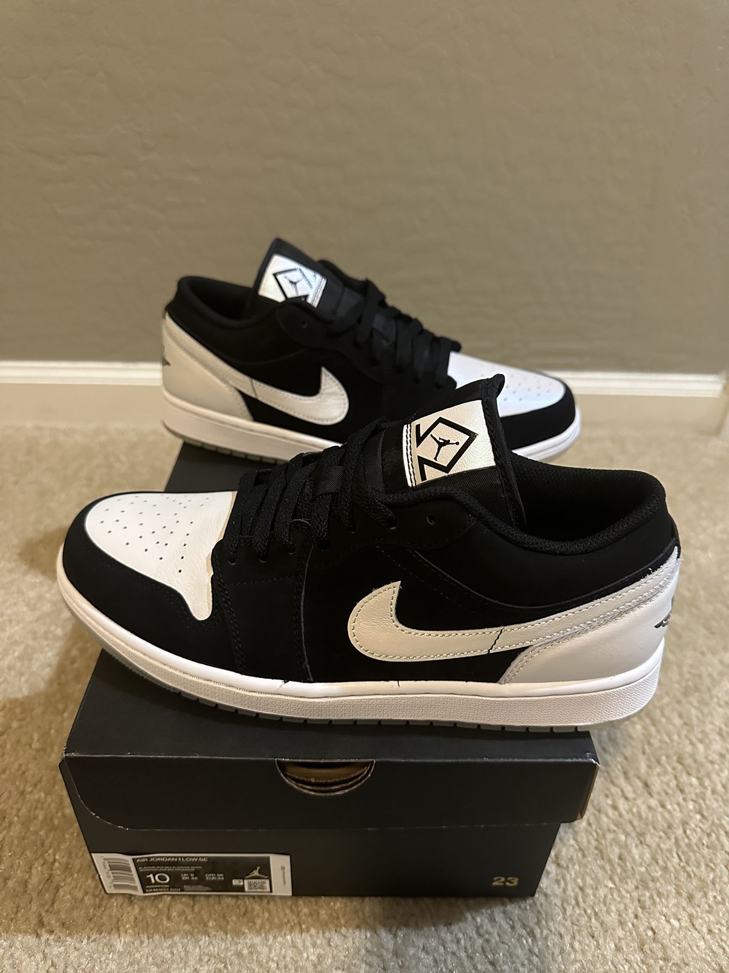 Brand New Retro Jordan 1 Low SE Diamond 💎 Men’s Size 10