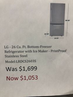 LG Refrigerator With Ice Maker