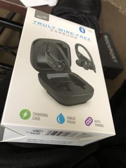 Truly wire-free Earbuds