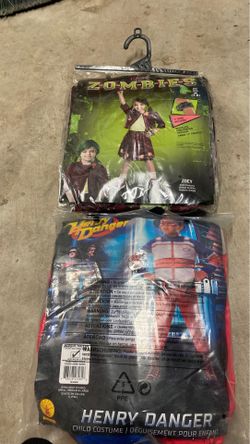 Kids Halloween Costumes for ages 3 to 8 yrs old. Selling for $10.00 each. Never been used in original packaging.