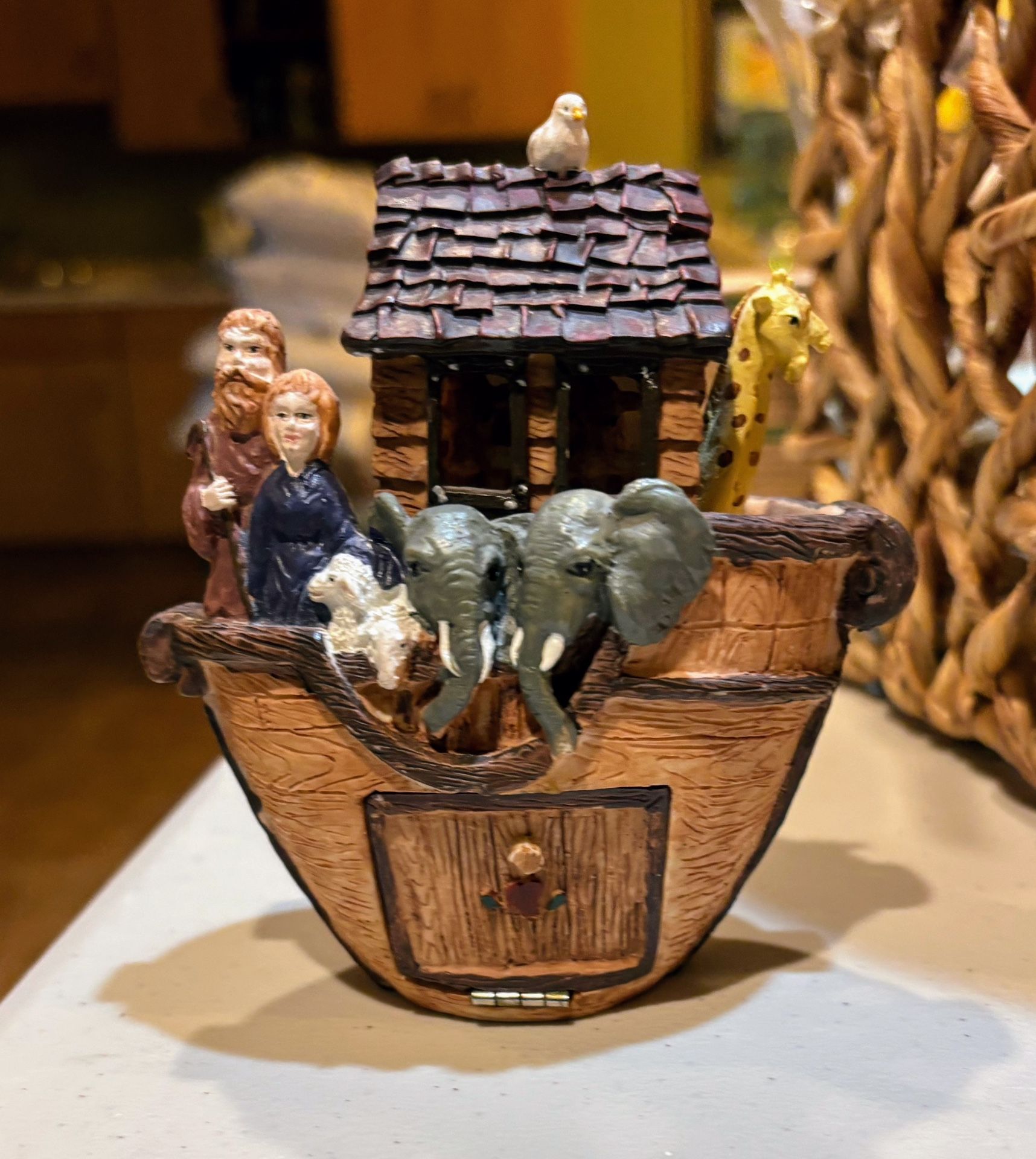 Noah’s Ark Statue / Figurine