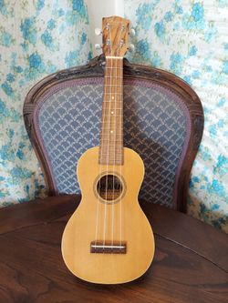 Ohana SK-22 Solid Wood Soprano Ukulele
