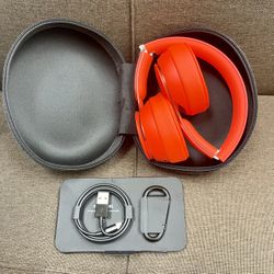 New Beats By Dr. Dre Solo Pro 2021 Wireless Applr H1 Bluetooth Chip 22Hours Of Plays Time