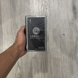 Versace Cologne 