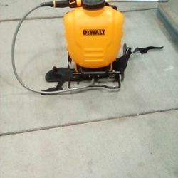 DEWALT Pressure Sprayer 4gallon 