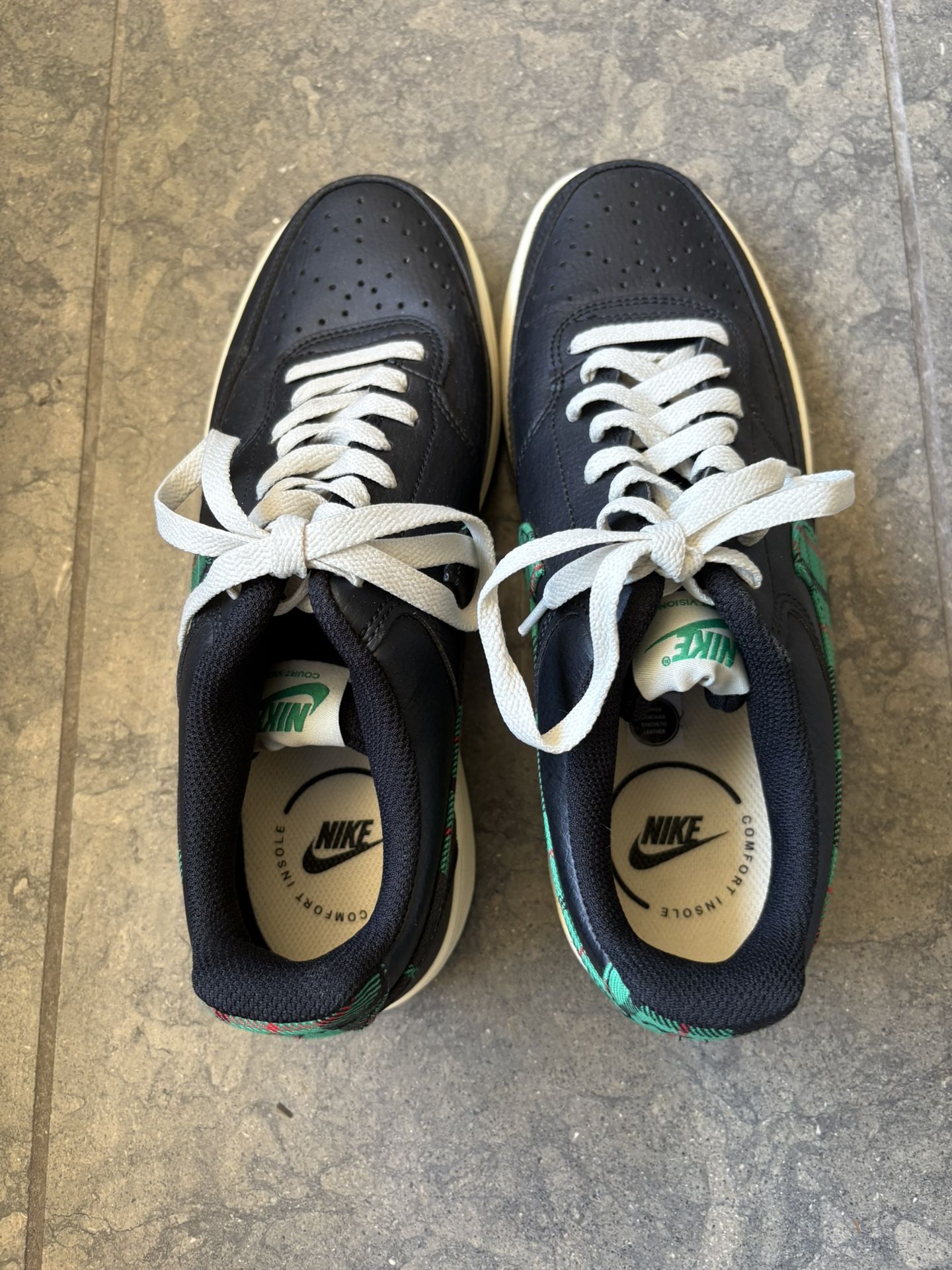 Nike Men’s Tennis Shoes Size 9 New