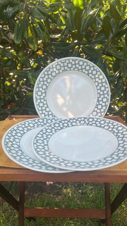 Corelle Urban Grid Dinner Plates