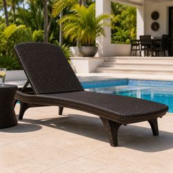 Outdoor Chaise Lounge
