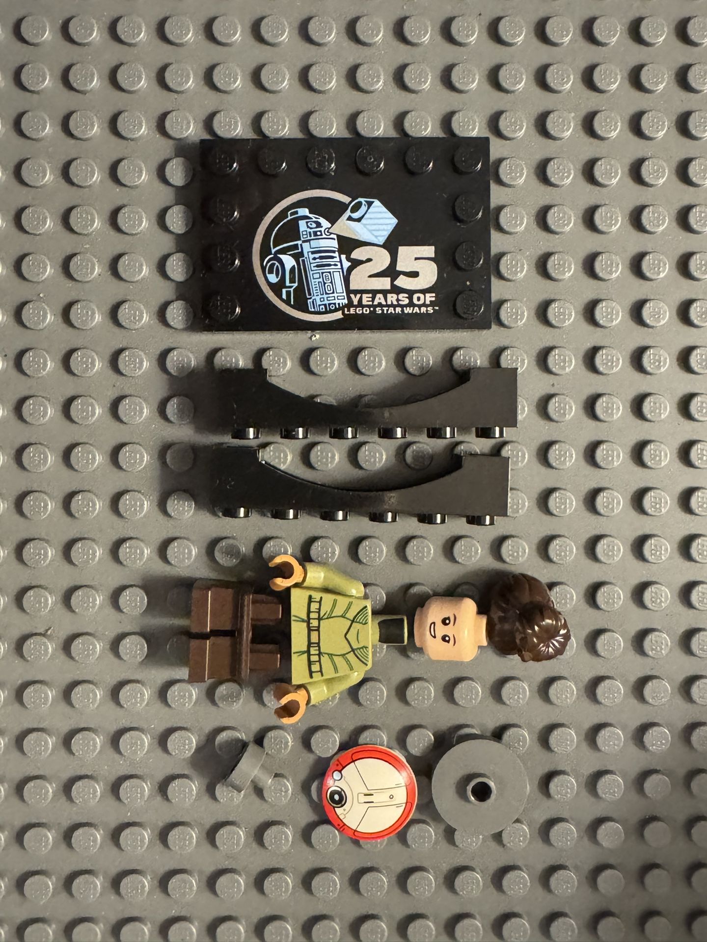 NEW LEGO Star Wars Young Leia 25th Anniversary Minifigure sw1(contact info removed)2