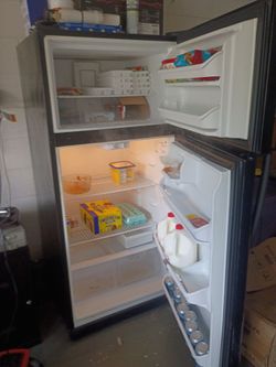 Frigidaire refrigerator really clean