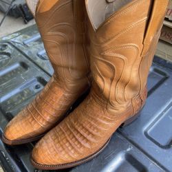 Tecovas The Dillon In Desert for Sale in Clint TX OfferUp