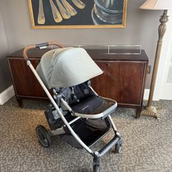 Uppababy Cruz V2 Stroller With Accessories