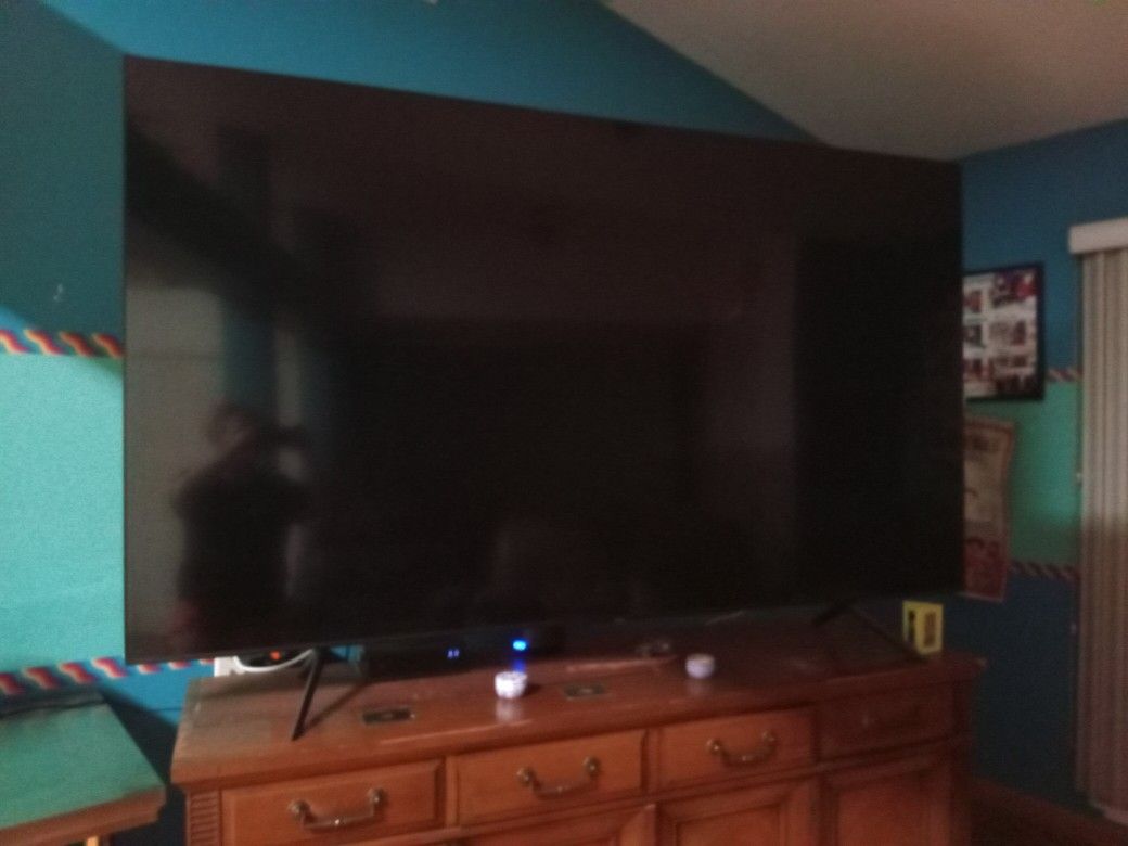 85 Inch Flat Screen Smart TV 