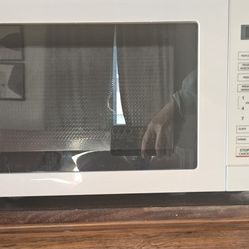 Magic Chef Microwave 
