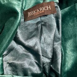 Jessica Rich green valor set