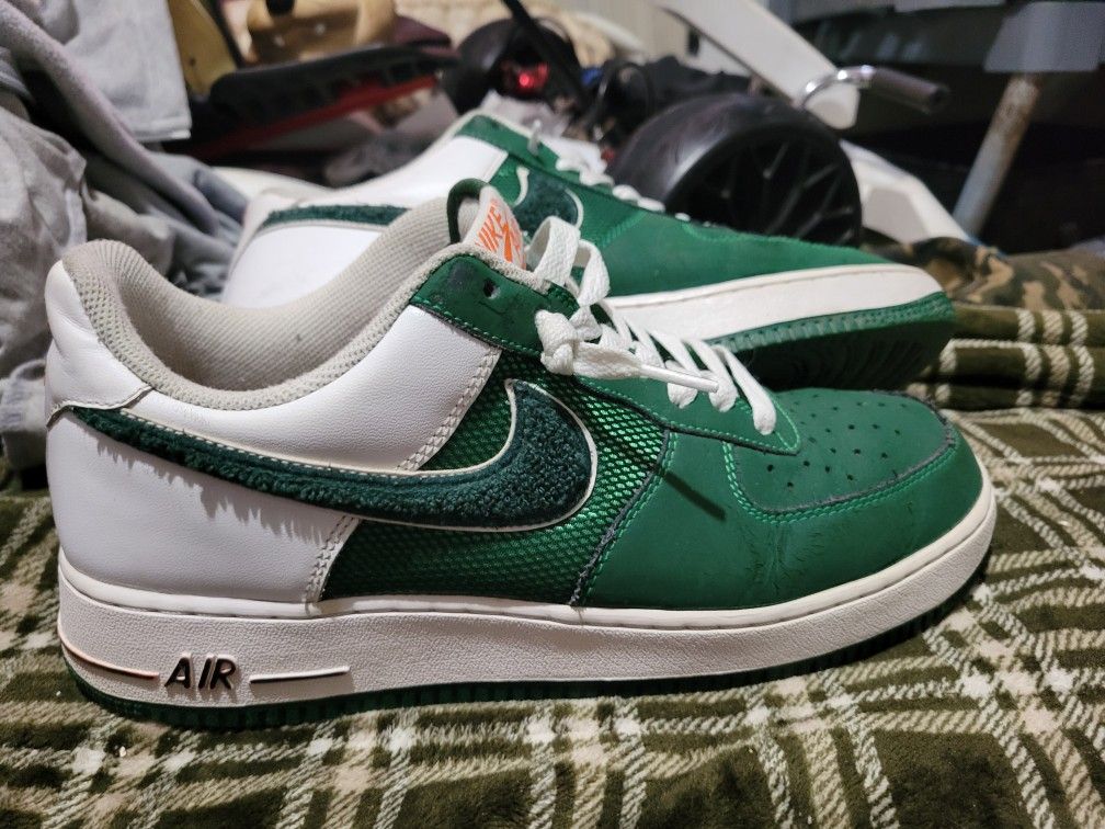 Green Nike Air Force 1