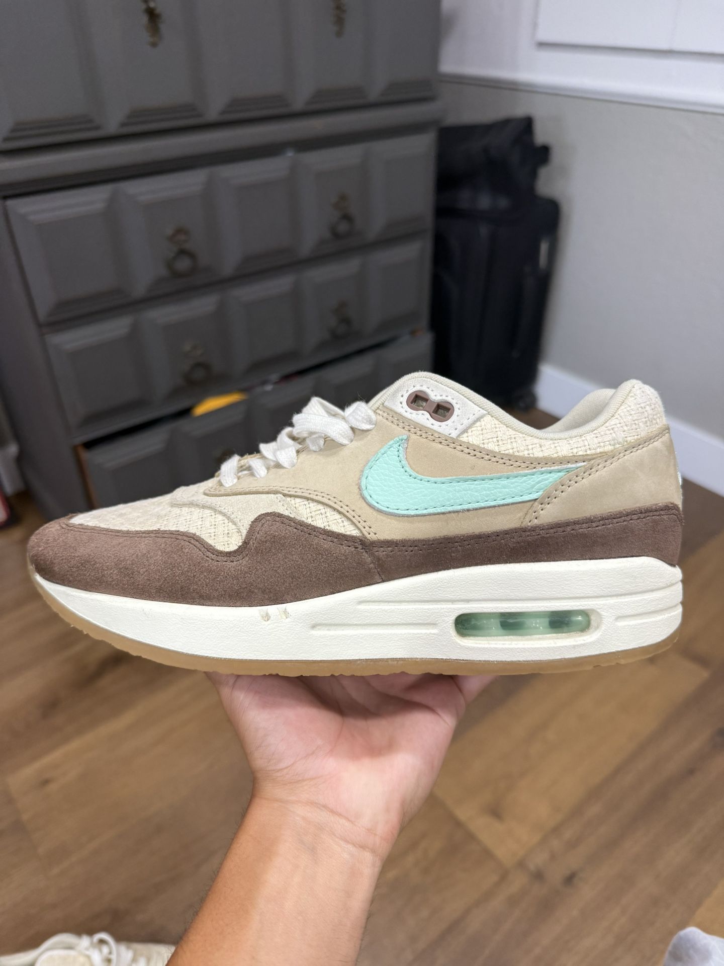 Nike Air Max Crepe Size 8