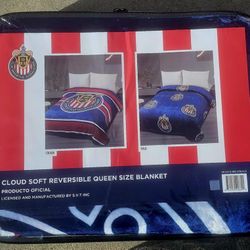CLUB DEPORTIVO GUADALAJARA REVERSIBLE QUEEN SIZE BLANKET 