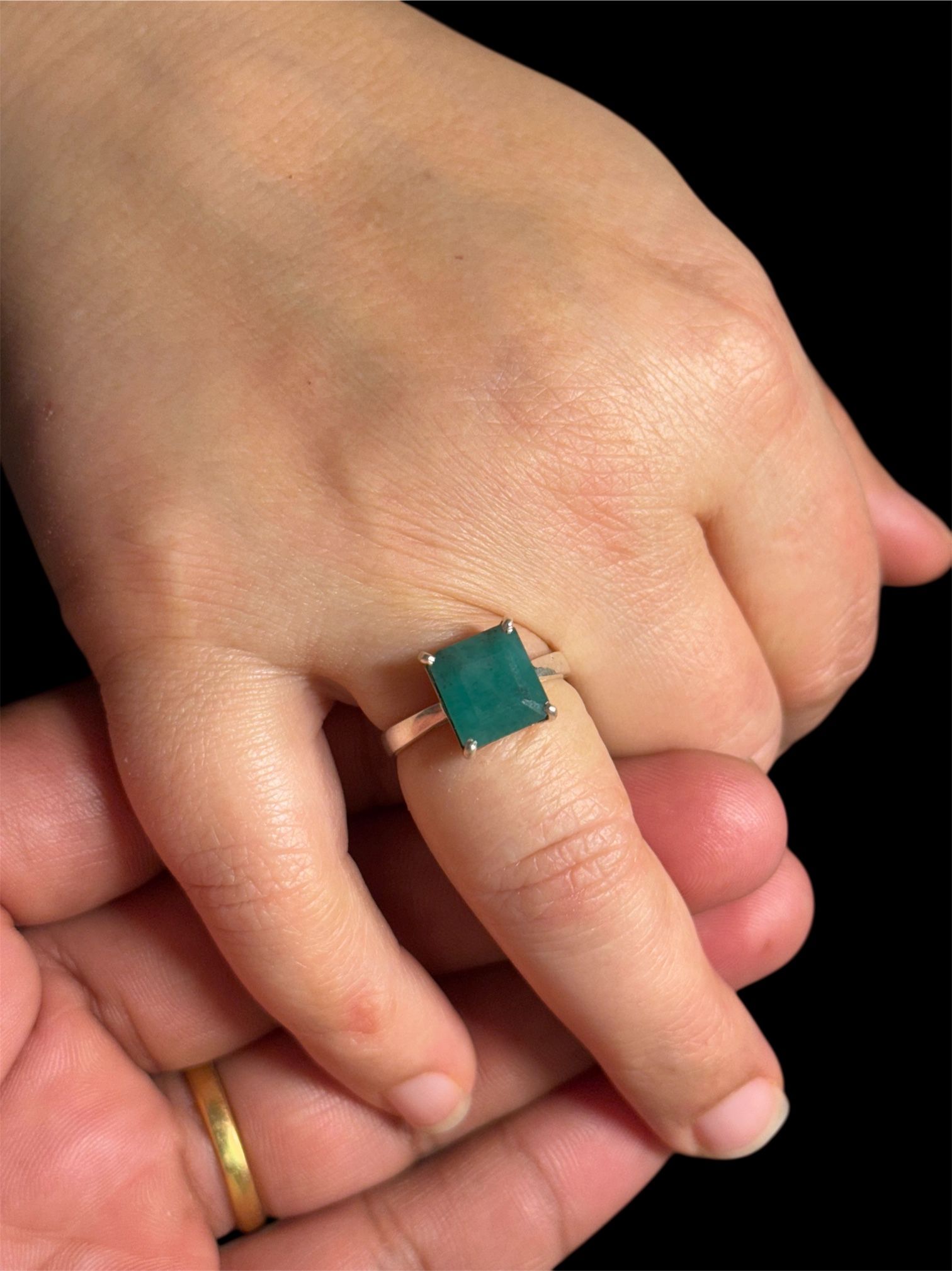 Pre-Owned 3.5ct Emerald Ring in 925 Sterling Silver, Size 7.5 