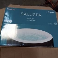 Saluspa Miami Hot Tub (brand New)