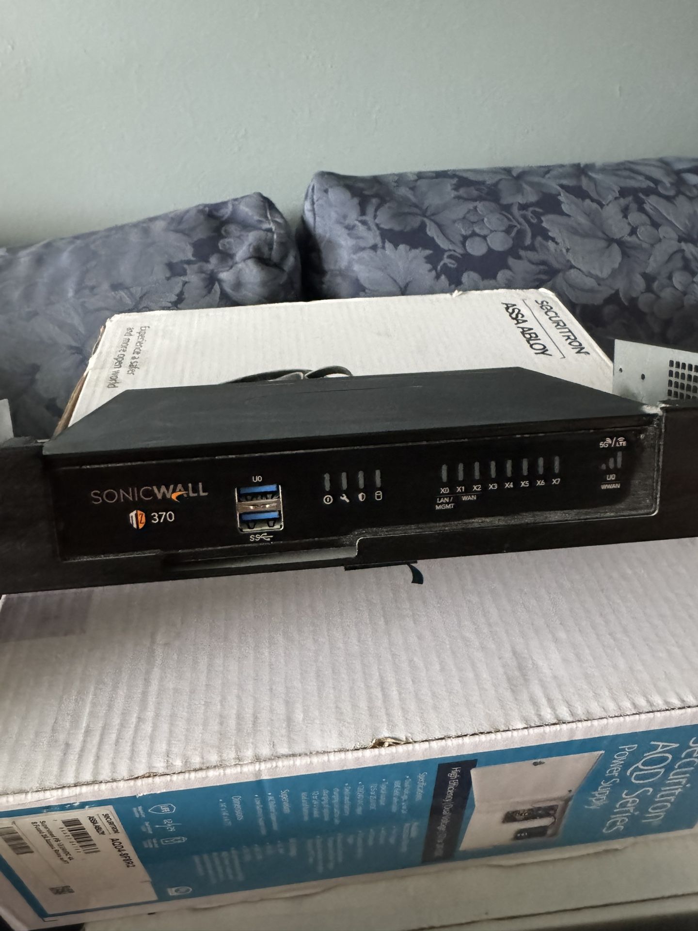 SonicWall TZ 370