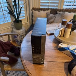 Dell OptiPlex 7010 Desktop Computer 