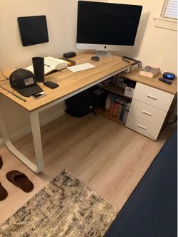 Nice computer desk with drawers